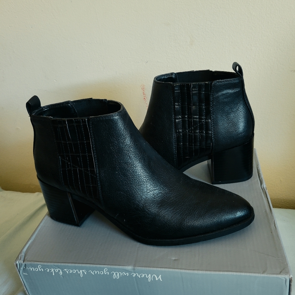 Nine West black heeled boots. Size 9.5